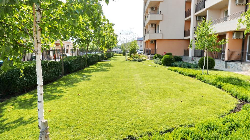 Oxygen Apartments Sveti Vlas Bagian luar foto