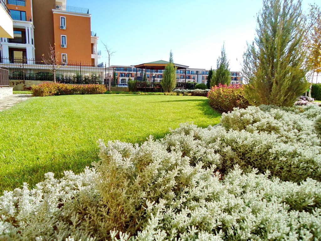 Oxygen Apartments Sveti Vlas Bagian luar foto