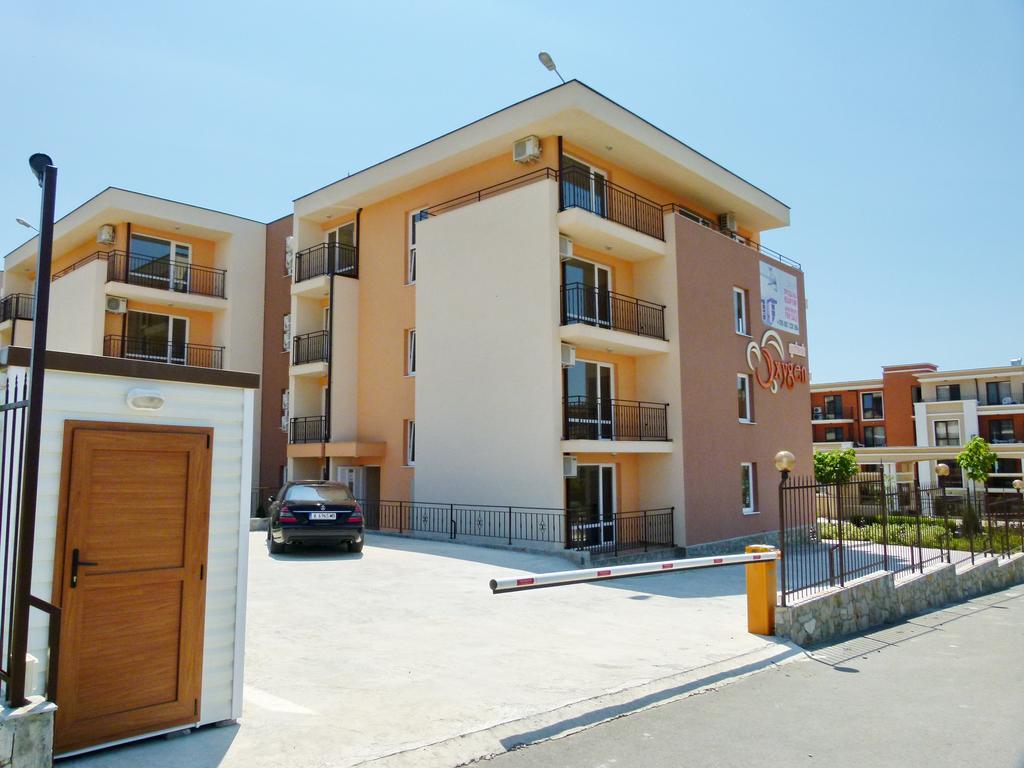 Oxygen Apartments Sveti Vlas Bagian luar foto