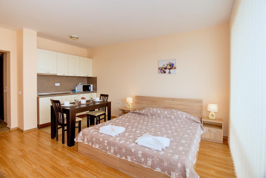Oxygen Apartments Sveti Vlas Bagian luar foto