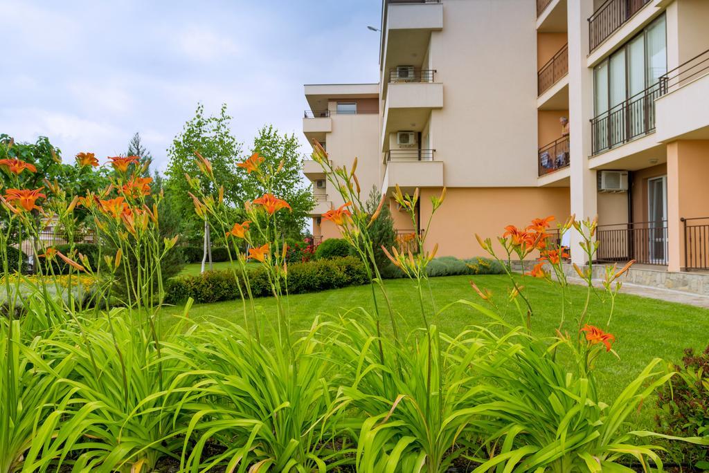 Oxygen Apartments Sveti Vlas Bagian luar foto