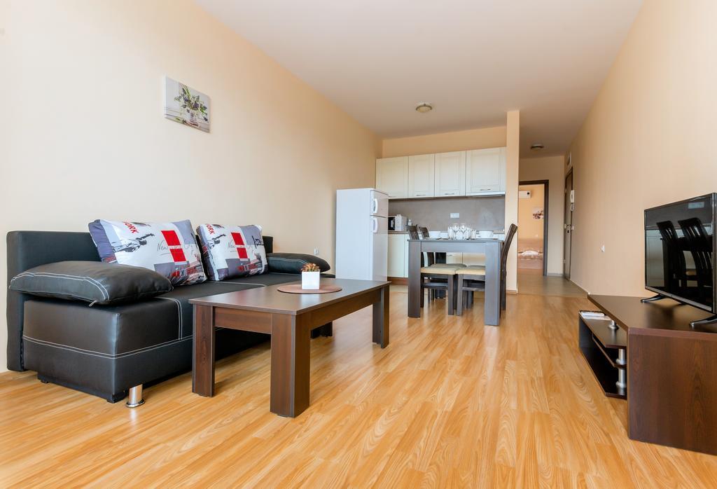 Oxygen Apartments Sveti Vlas Bagian luar foto